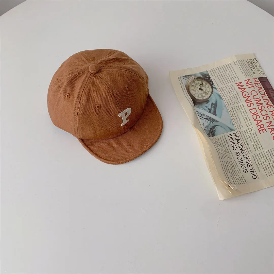 ベビー用帽子 brown  P / 44-48cm ベビー帽子 キャップ 野球帽 レターロゴ刺繍