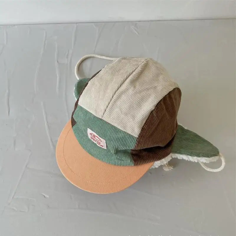 ベビー用帽子 green / 52-54cm ☺︎ キッズ帽子 カラフルパッチワーク 耳当て付きコーデュロイ帽子 ハット キャップ 3カラー ボーイズ 男の子 子供服