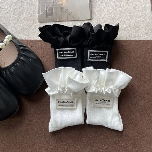 ベビー用靴下・タイツ ベビーキッズジュニアソックス 靴下 タグ付きラッフルフリルショートソックス ブラック/ホワイト【mh0007185】