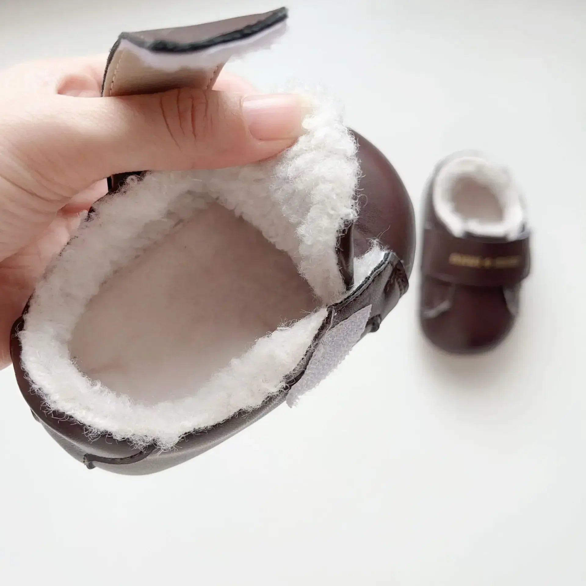 ベビー用靴 ベビーシューズ ボアフリースインソールストラップシューズ ファーストシューズ室内ばき 靴【mh0007631】