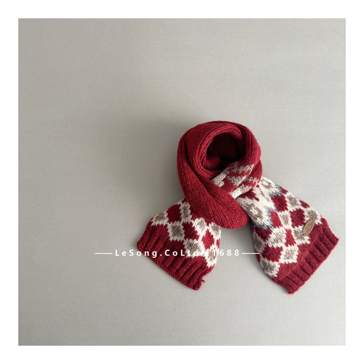 ネックウォーマー Red / One Size キッズ マフラー ニット 幾何学柄 ノルディック 韓国風 防寒【mh0011592】