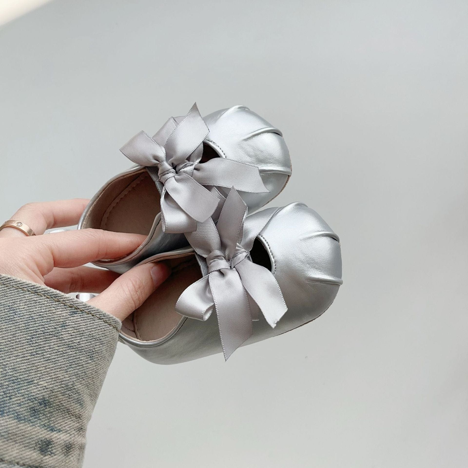 ベビー用靴 Silver / S (inseam 11 cm) ベビーシューズ タックリボンフラットバレエシューズ【mh0009714】