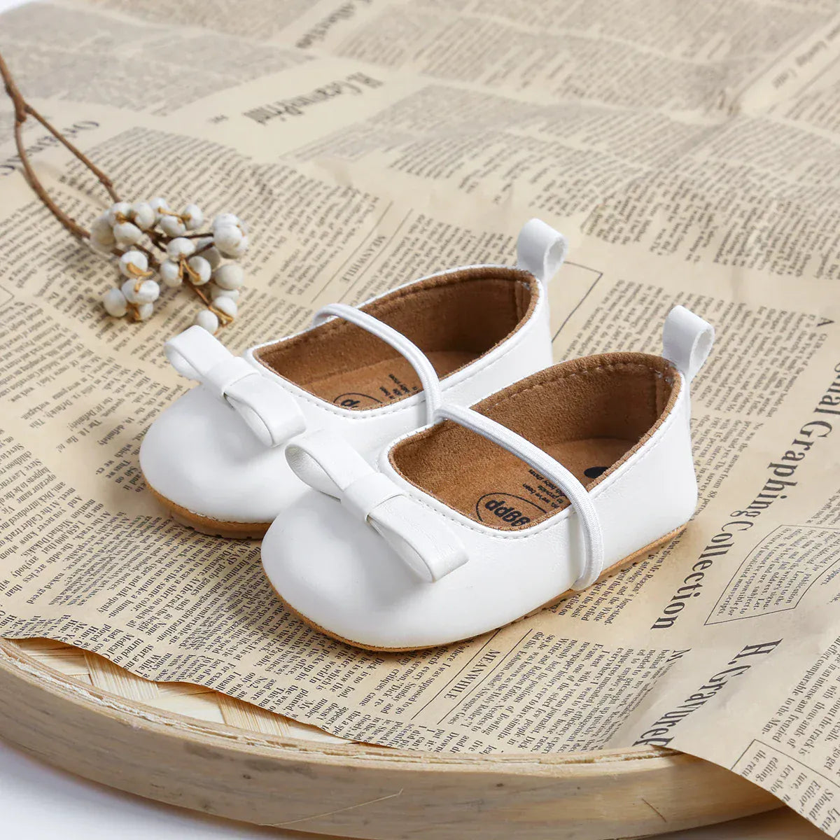 ベビー用靴 White / 11cm (0-6 Months) ベビーシューズ バレエシューズ ストラップ フラットシューズ リボン プチフォーマル ファーストシューズ 靴 5カラー【mh0006100】