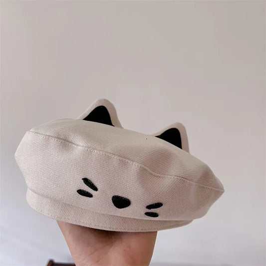 ベビー用帽子 white / One Size キッズ帽子 ねこ 猫 キャット 刺繍 ベレー帽 耳付き ハット