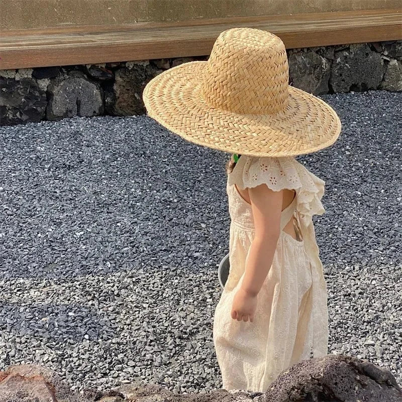 ノースリーブジャンプスーツ ☺︎ キッズジャンプスーツ フリルスリーブバックオープンサロペット つなぎ レース刺繍 ベージュ