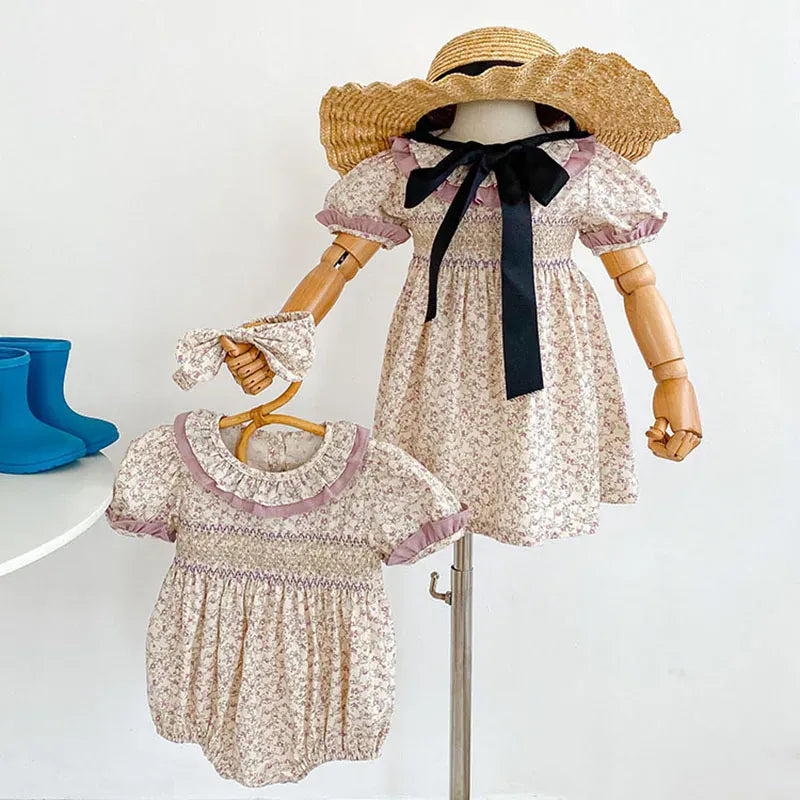 半袖ロンパース ☺︎ ベビーロンパース/キッズワンピース 半袖パフスリーブ ダブルフリル シャーリング フラワー花柄プリント リンクコーデ 姉妹 お揃いコーデ