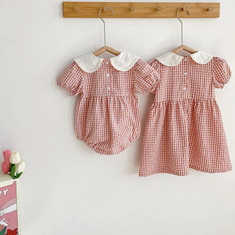 半袖ロンパース ☺︎ ベビーロンパース/キッズワンピース 半袖パフスリーブ チェック フラワー花柄刺繍 リンクコーデ 姉妹 お揃いコーデ