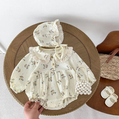 長袖ロンパース ベビーロンパース 長袖ボディスーツ レース フラワー花柄プリント ボンネット帽子セット ベージュ