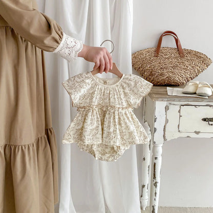 半袖ロンパース ベビーロンパース フライングスリーブスカートボディスーツ フラワー花柄プリント ベージュ