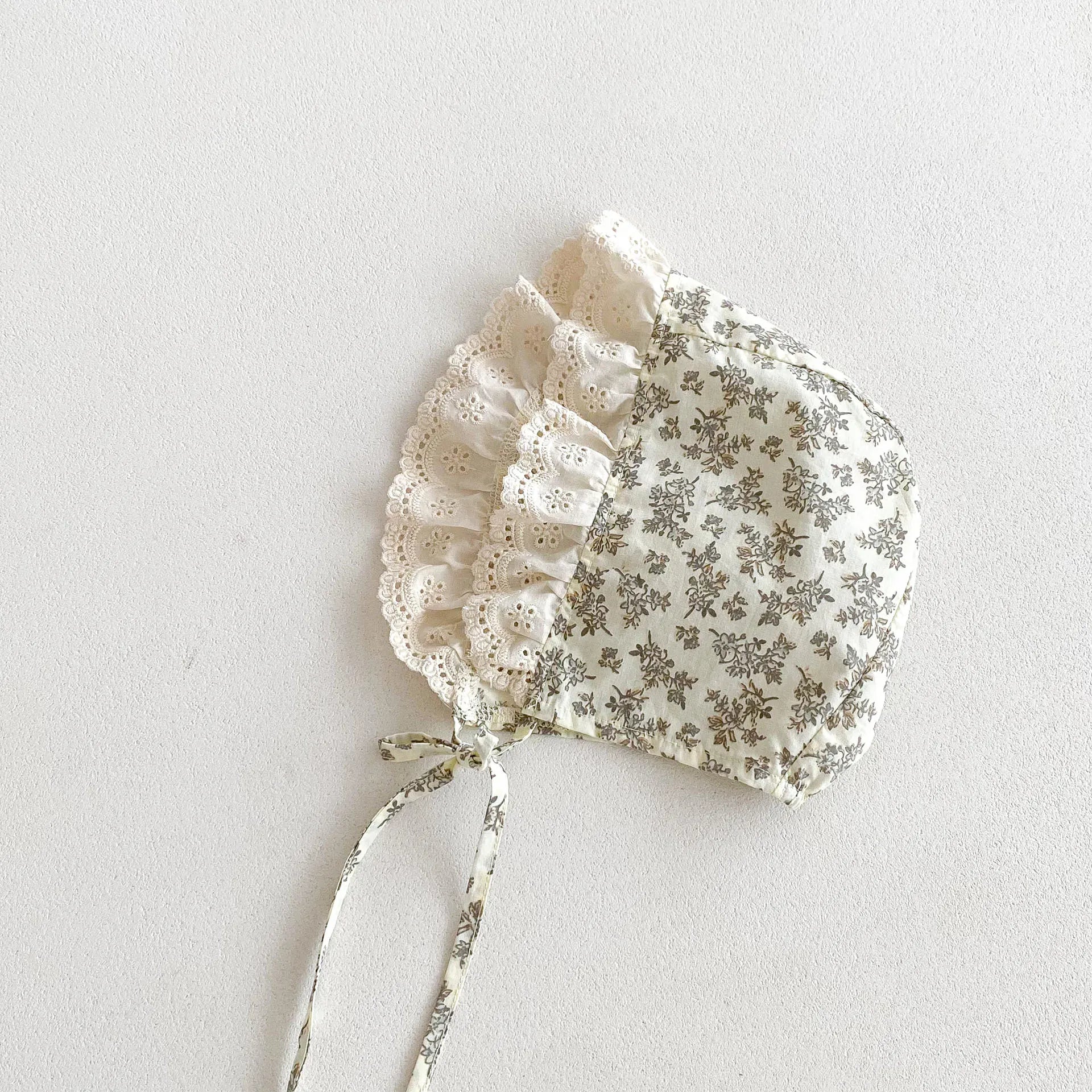 半袖ロンパース ベビーロンパース チュールレーススカートドッキング 半袖ボディスーツ ボンネット 帽子セット