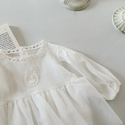 長袖ロンパース ベビーロンパース 長袖スカートボディスーツ レース スワンワンポイント ホワイト