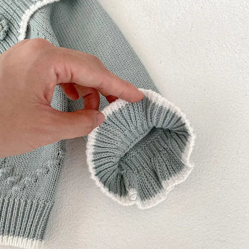 ニット・セーター ベビートップス ニットフリルセーター フラワー刺繍 ブルー