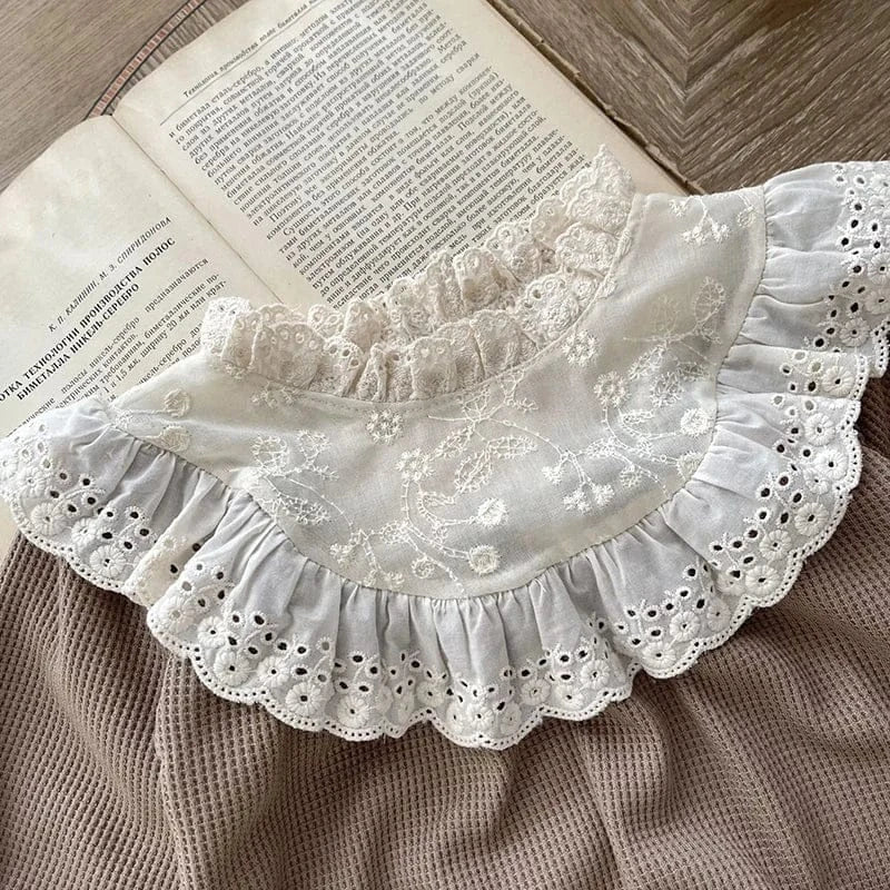 長袖ロンパース ベビーロンパース ワッフル 長袖ロンパース レーススタンドカラー フリル刺繍レース お出かけ