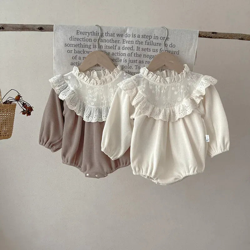 長袖ロンパース ベビーロンパース ワッフル 長袖ロンパース レーススタンドカラー フリル刺繍レース お出かけ