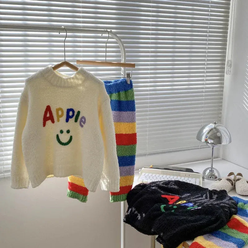 長袖パジャマ キッズ長袖パジャマセット マイクロフリース スマイルレターロゴプリント トップス レインボーボーダーパンツ