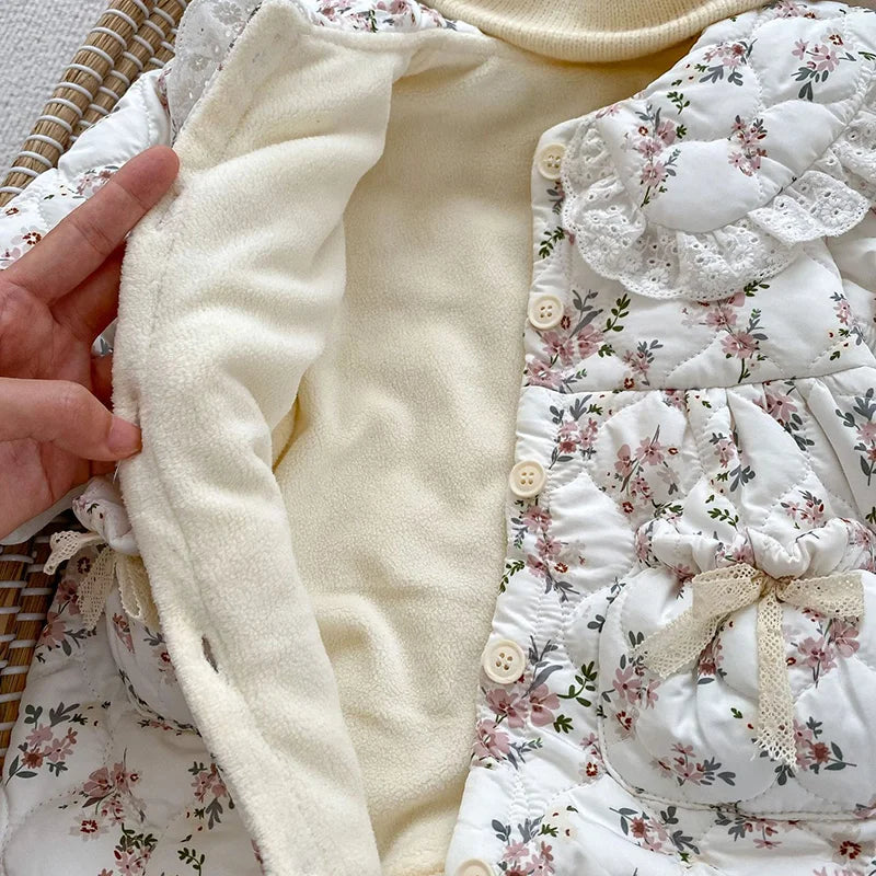 アウタージャンプスーツ ベビーアウタージャンプスーツ キルティングロンパース フラワープリント フリルカラー ガールズ 女の子 子供服