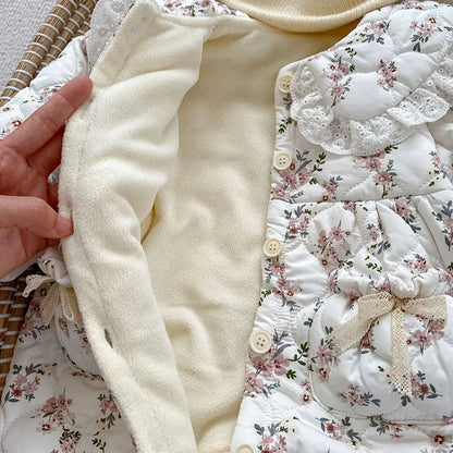 アウタージャンプスーツ ベビーアウタージャンプスーツ キルティングロンパース フラワープリント フリルカラー ガールズ 女の子 子供服