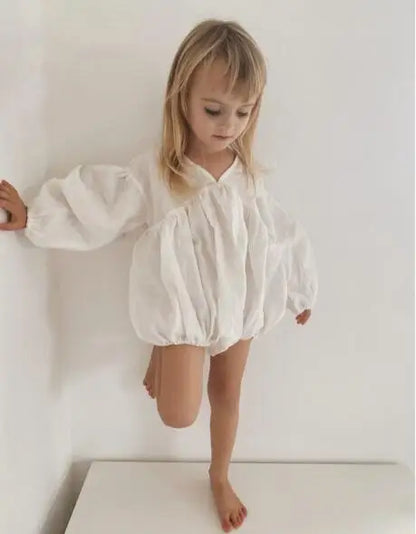 長袖ロンパース ベビーロンパース 長袖パフスリーブボディスーツ ボリュームスリーブ ホワイト