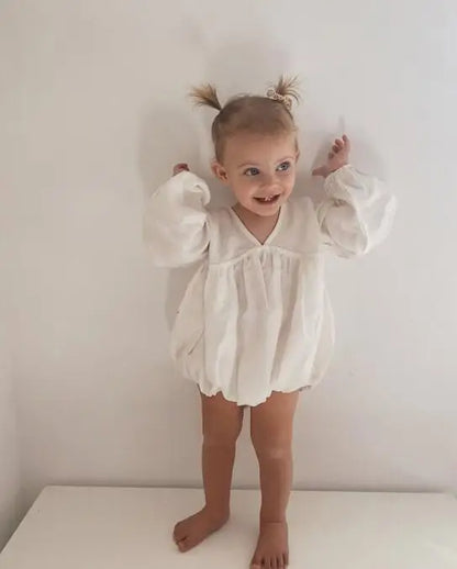 長袖ロンパース ベビーロンパース 長袖パフスリーブボディスーツ ボリュームスリーブ ホワイト