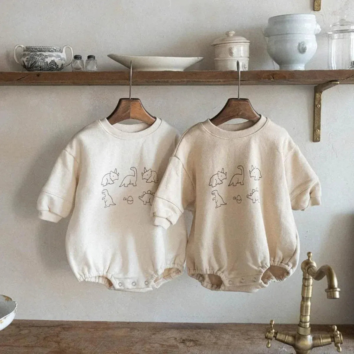 長袖ロンパース ベビーロンパース ダイナソー恐竜プリント長袖ボディスーツ 2カラー