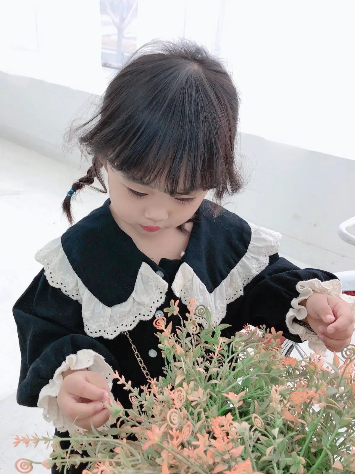 長袖ワンピース キッズワンピース レースフリルビッグ襟長袖ワンピース 2カラー