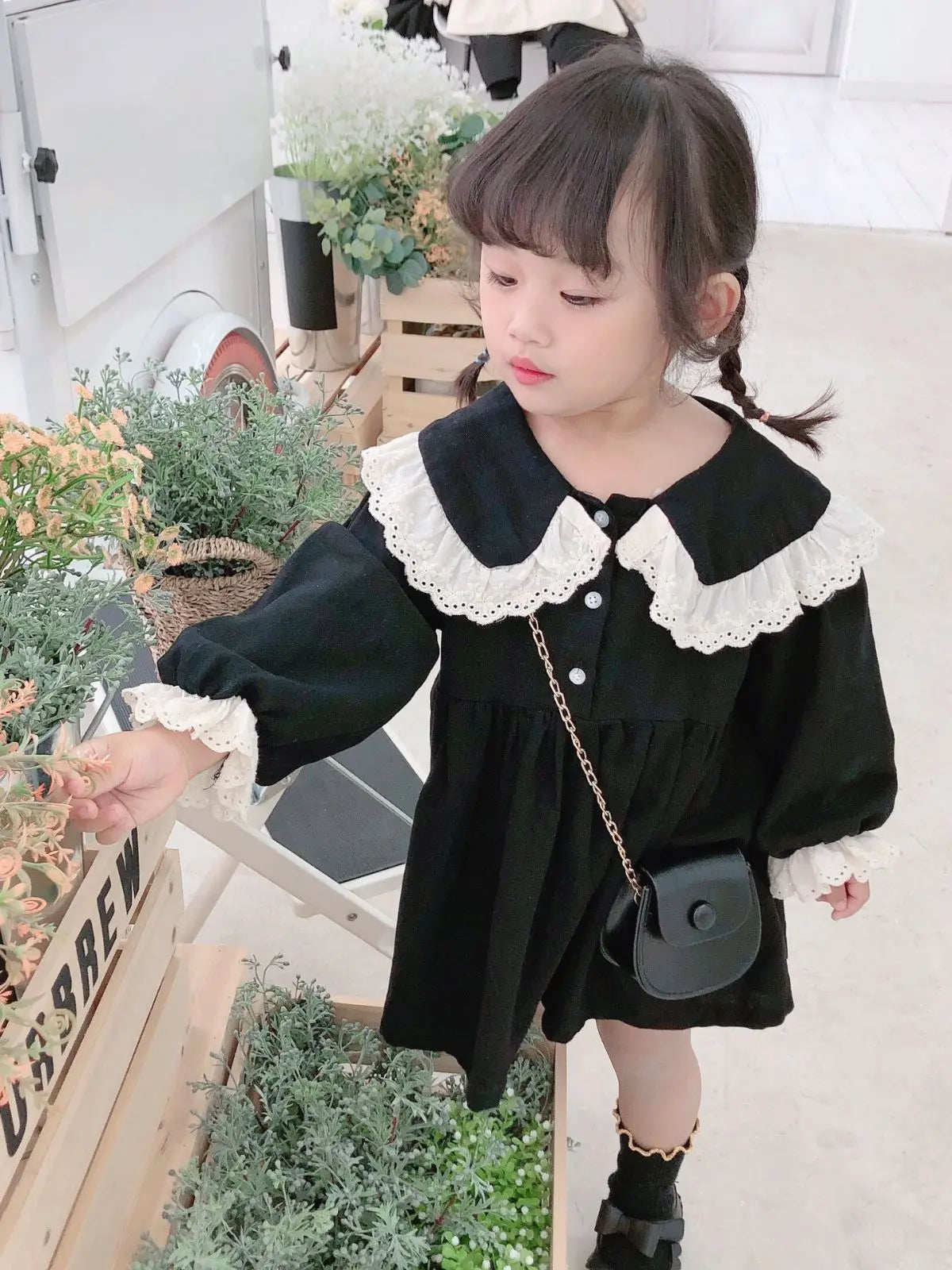 長袖ワンピース キッズワンピース レースフリルビッグ襟長袖ワンピース 2カラー