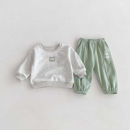 長袖セットアップ ベビーキッズセットアップ 2点セット レターロゴプリント長袖スウェットシャツ+ロングピンタックスウェットパンツ グレーグリーン