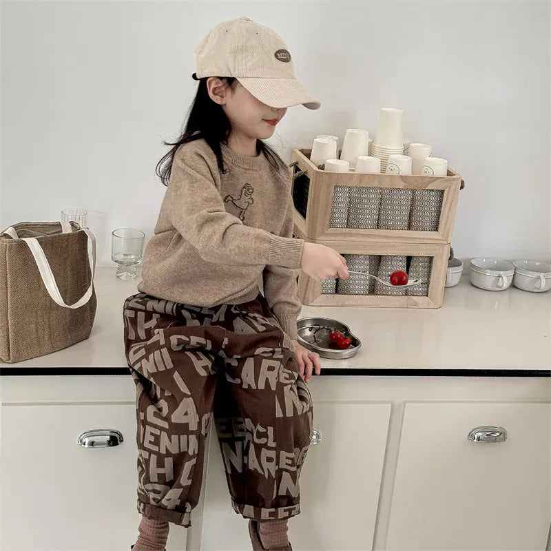 ロングパンツ・スウェットパンツ キッズパンツ ルーズロングワイドパンツ ブロックレターロゴプリント 2カラー