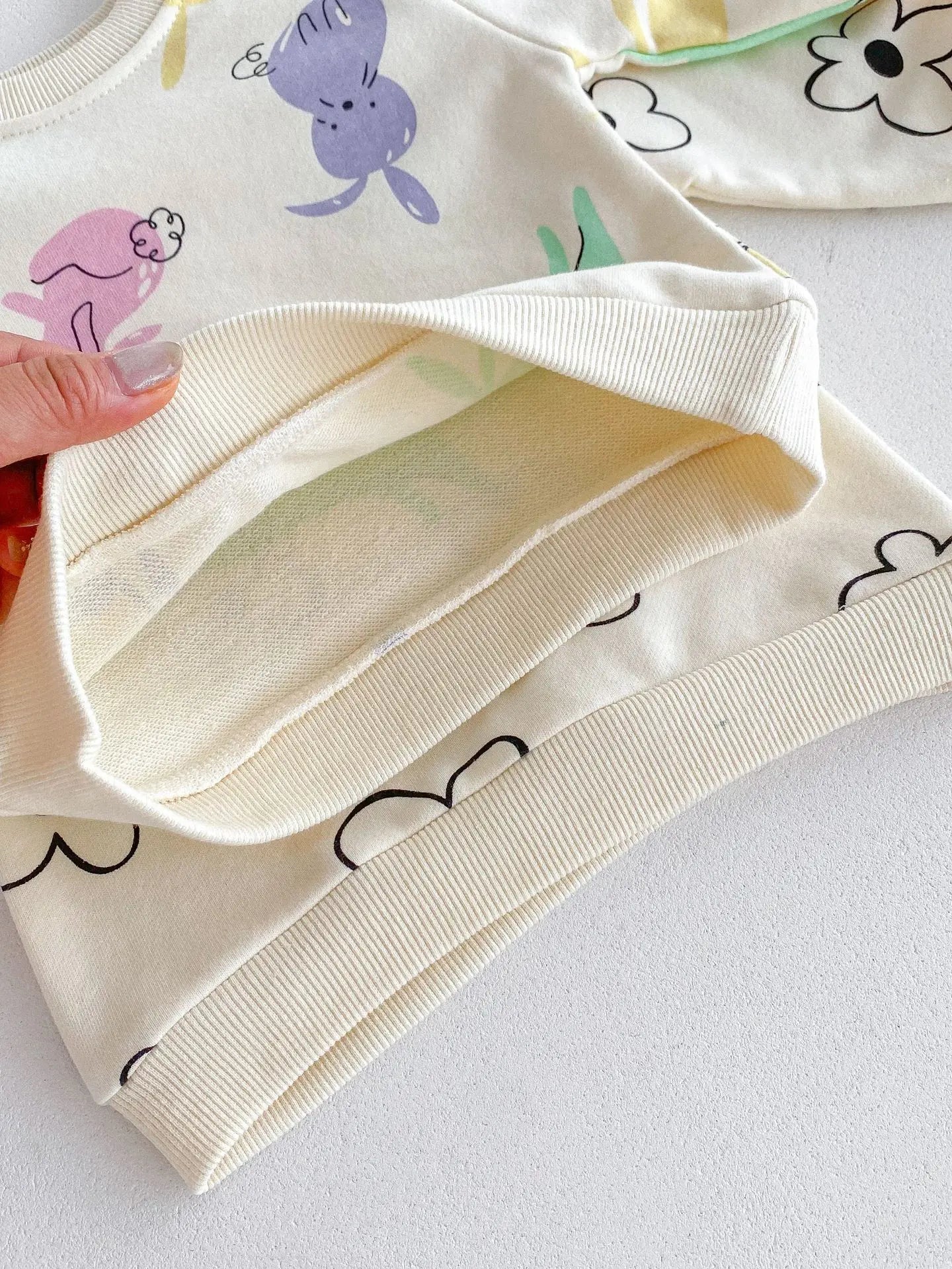 長袖セットアップ ベビーキッズセットアップ 2点セット スウェットシャツ+スウェットパンツ レトロフラワー/カラフルラビットプリント