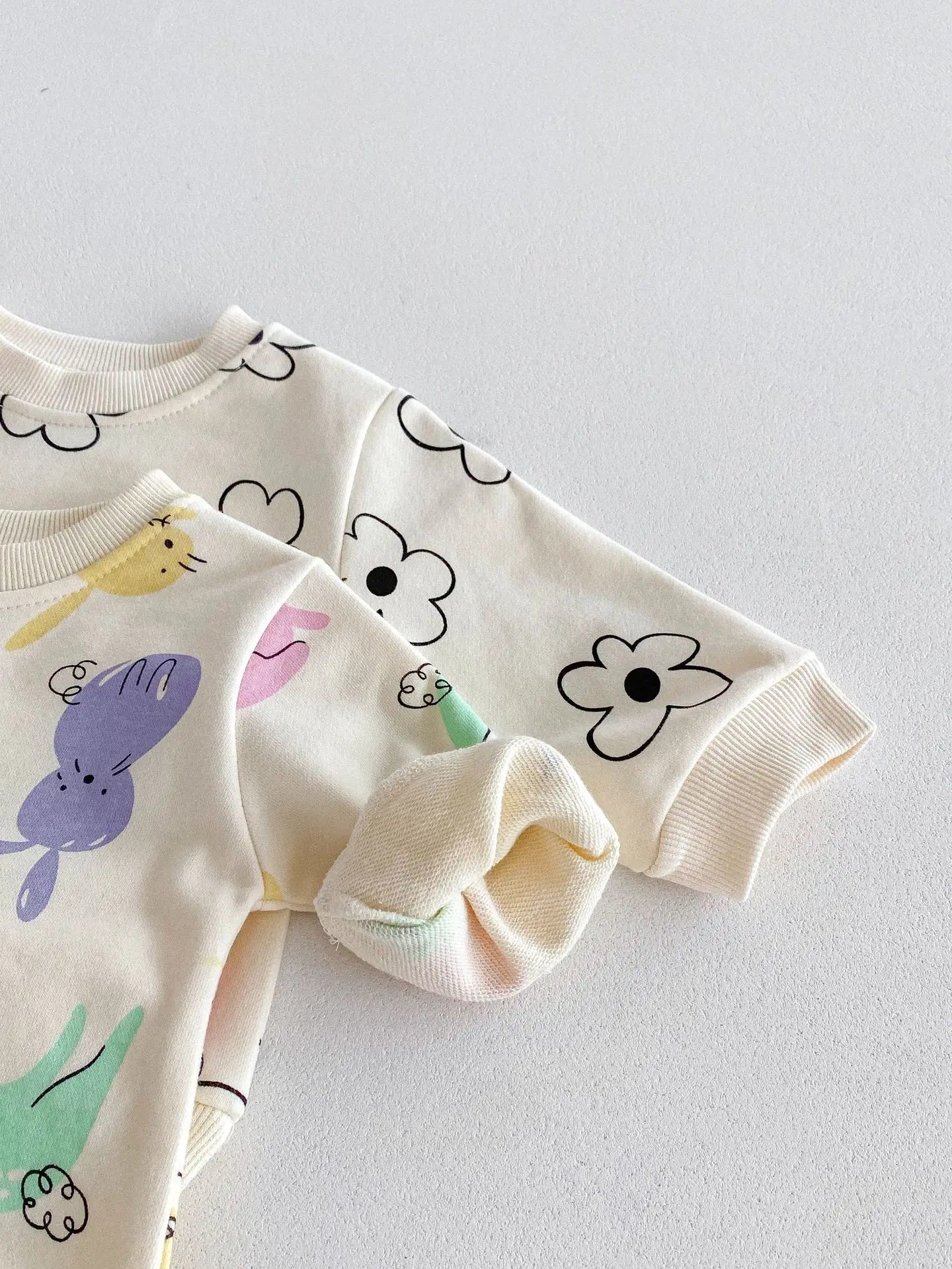 長袖セットアップ ベビーキッズセットアップ 2点セット スウェットシャツ+スウェットパンツ レトロフラワー/カラフルラビットプリント