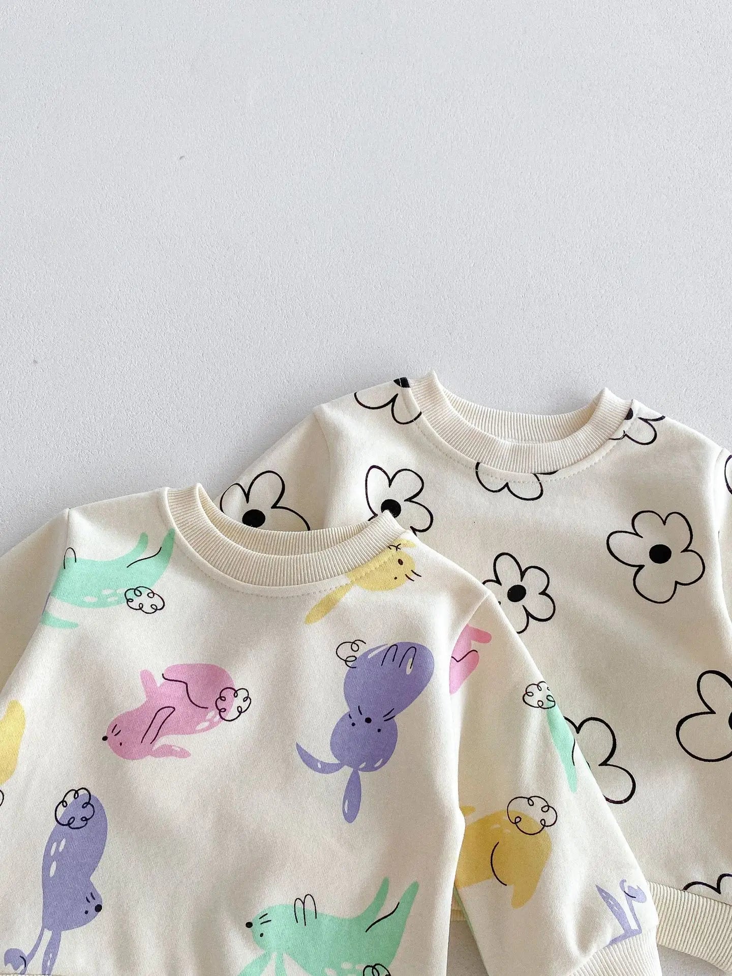 長袖セットアップ ベビーキッズセットアップ 2点セット スウェットシャツ+スウェットパンツ レトロフラワー/カラフルラビットプリント