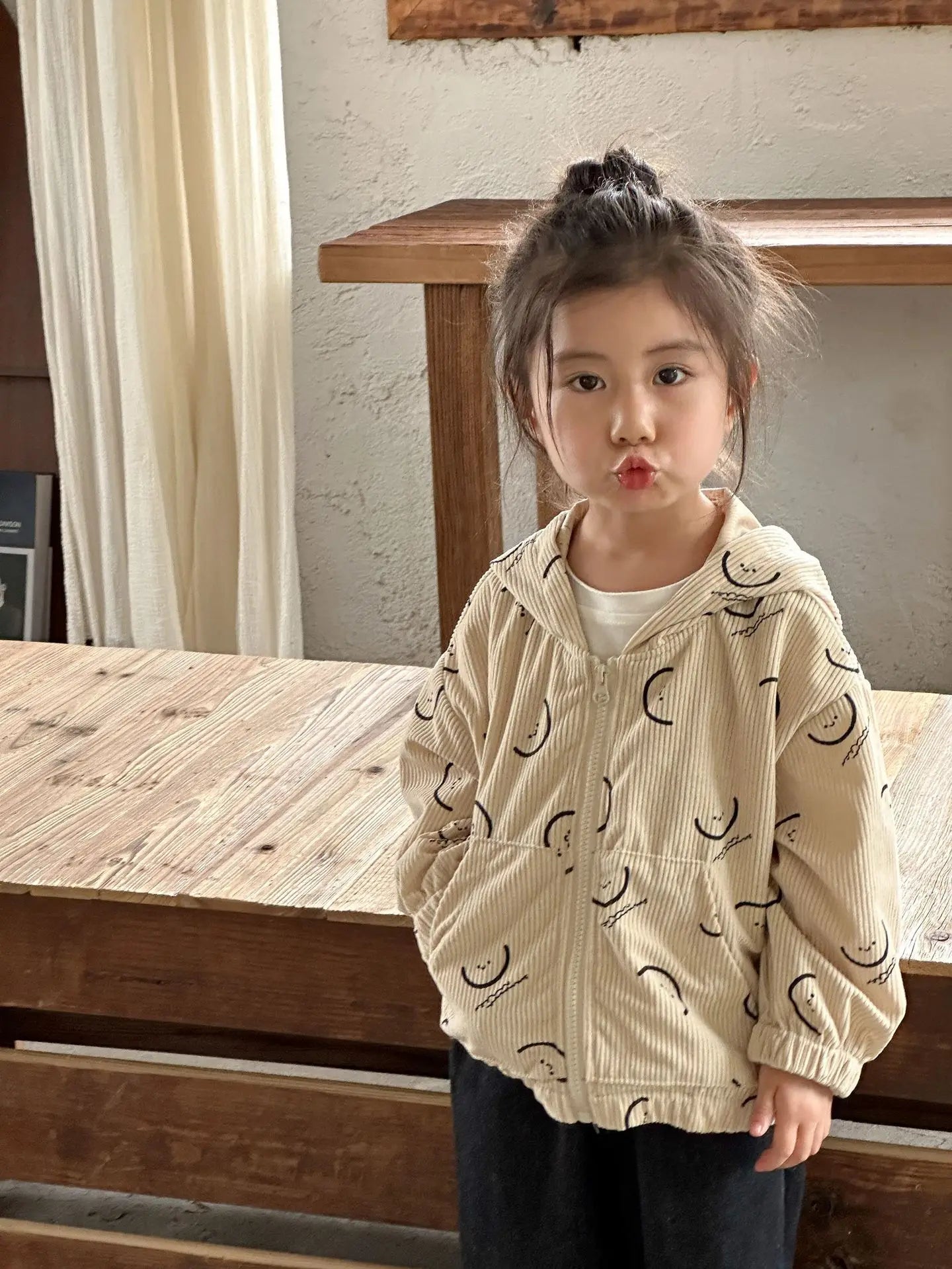 カーディガン・パーカー キッズトップス コーデュロイ フーディ フード付き パーカー スマイルプリント 2カラー