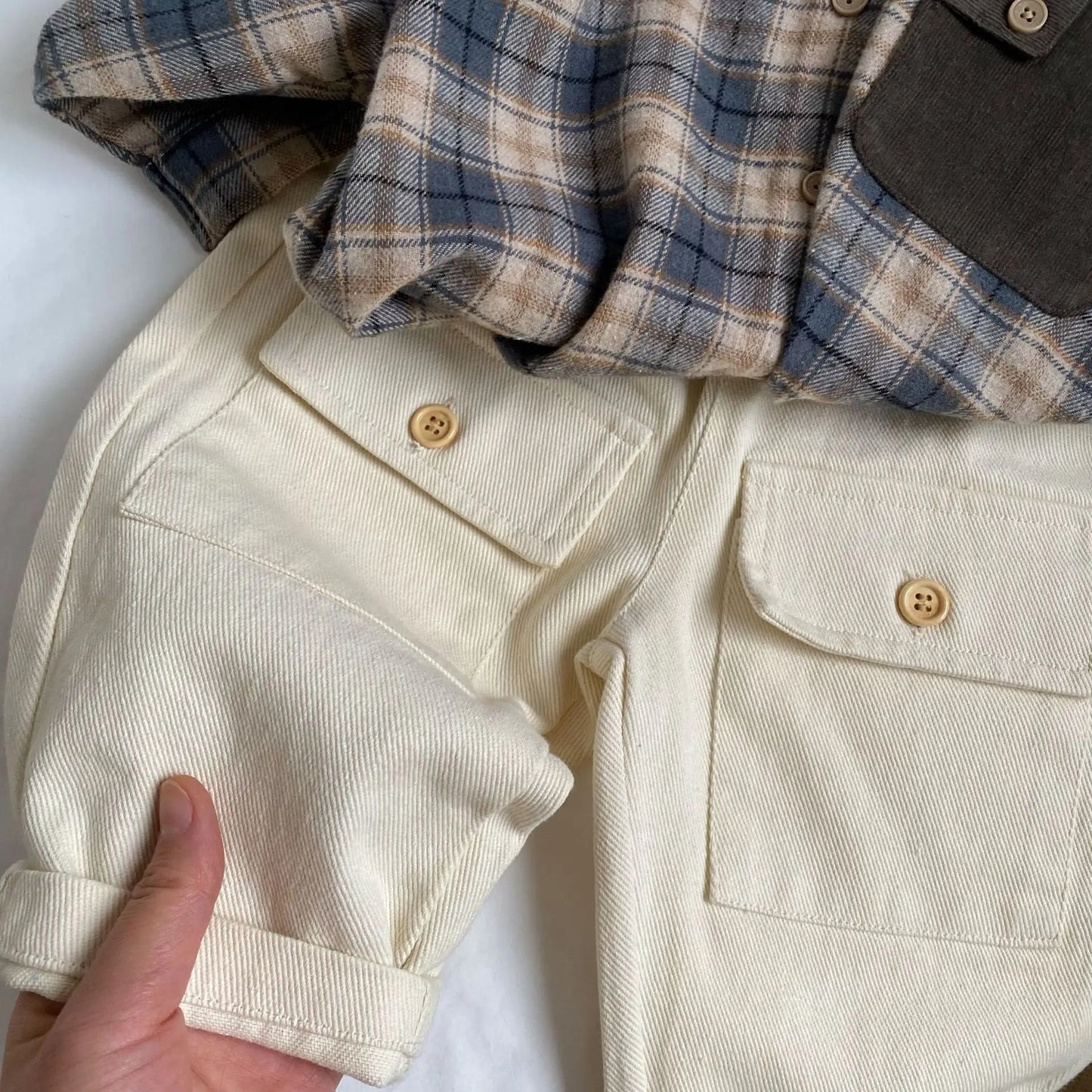 ロングパンツ・スウェットパンツ キッズパンツ ルーズ ボタン ポケット アクセント ロングパンツ 2カラー