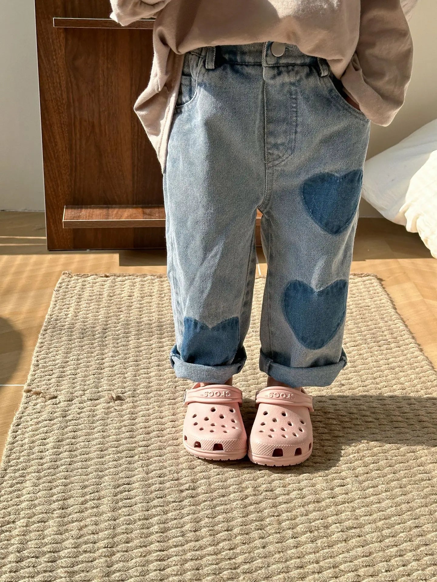 デニムパンツ キッズパンツ デニムパンツ ハート パッチワーク ルーズロングパンツ ジーンズ 2カラー