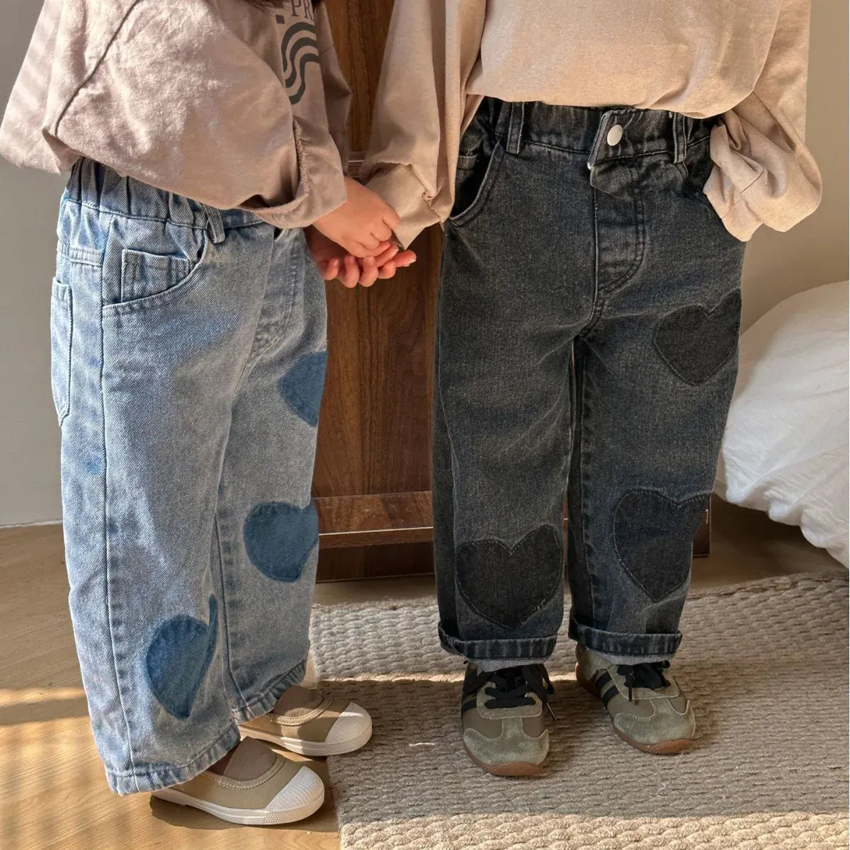 デニムパンツ キッズパンツ デニムパンツ ハート パッチワーク ルーズロングパンツ ジーンズ 2カラー