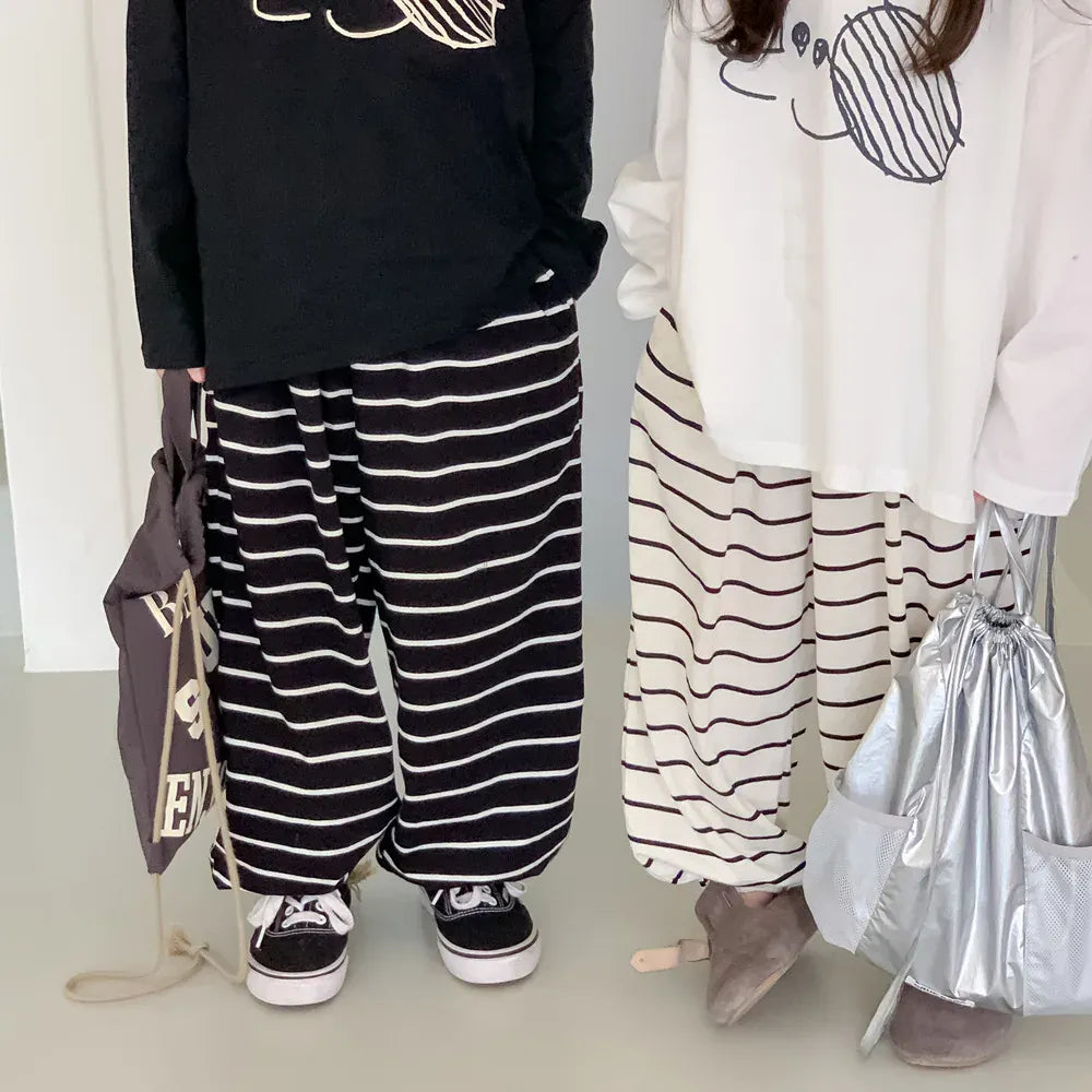 ロングパンツ・スウェットパンツ キッズパンツ ボーダー柄 ルーズロングパンツ ブラック/ホワイト2カラー