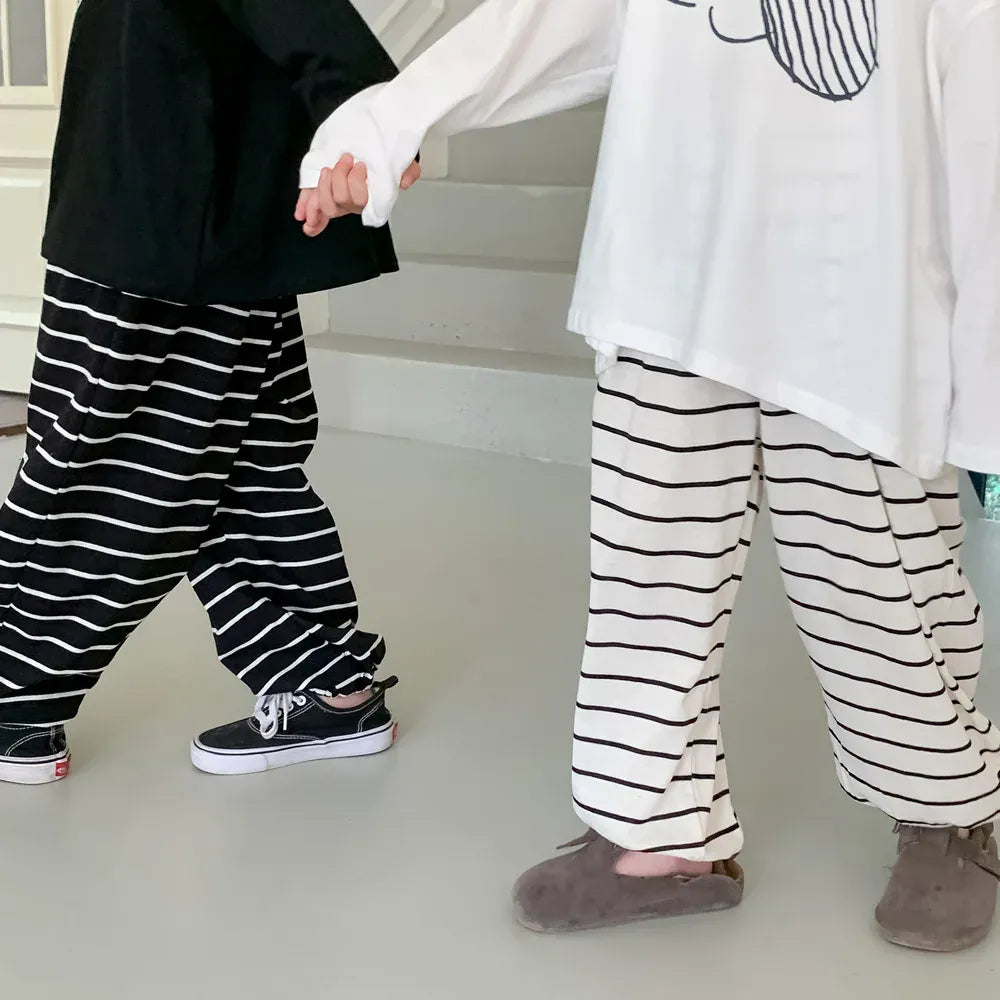 ロングパンツ・スウェットパンツ キッズパンツ ボーダー柄 ルーズロングパンツ ブラック/ホワイト2カラー