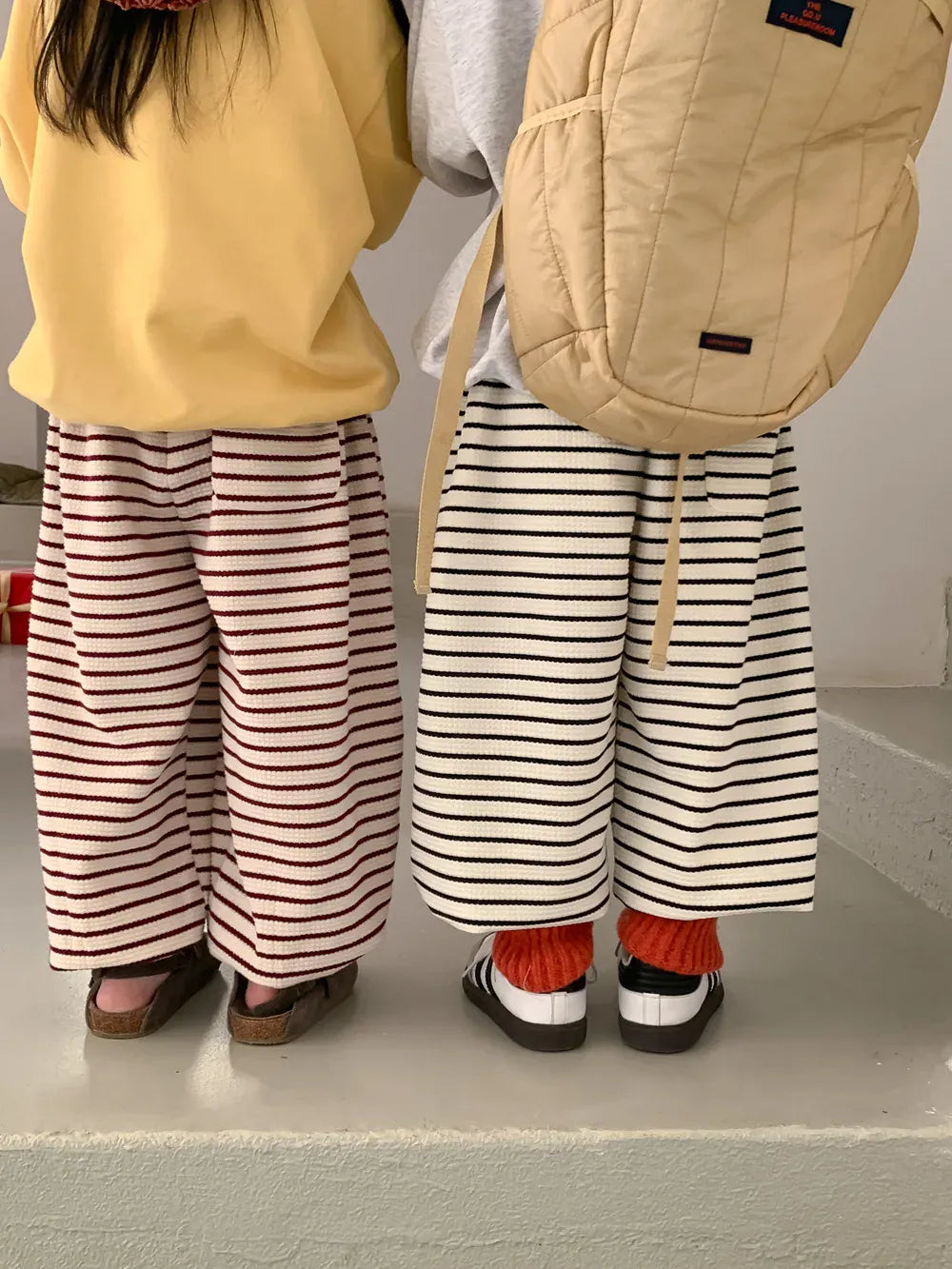 ロングパンツ・スウェットパンツ キッズパンツ ボーダー柄 スウェットロングパンツ レッド/ホワイト/2カラー