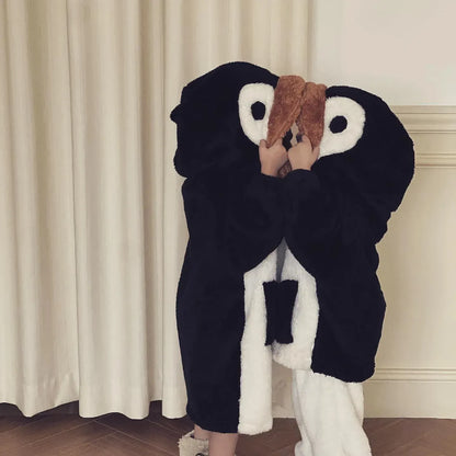 ペンギン柄フード付き長袖パジャマ、ブラウンのくちばしデザインとポケット
