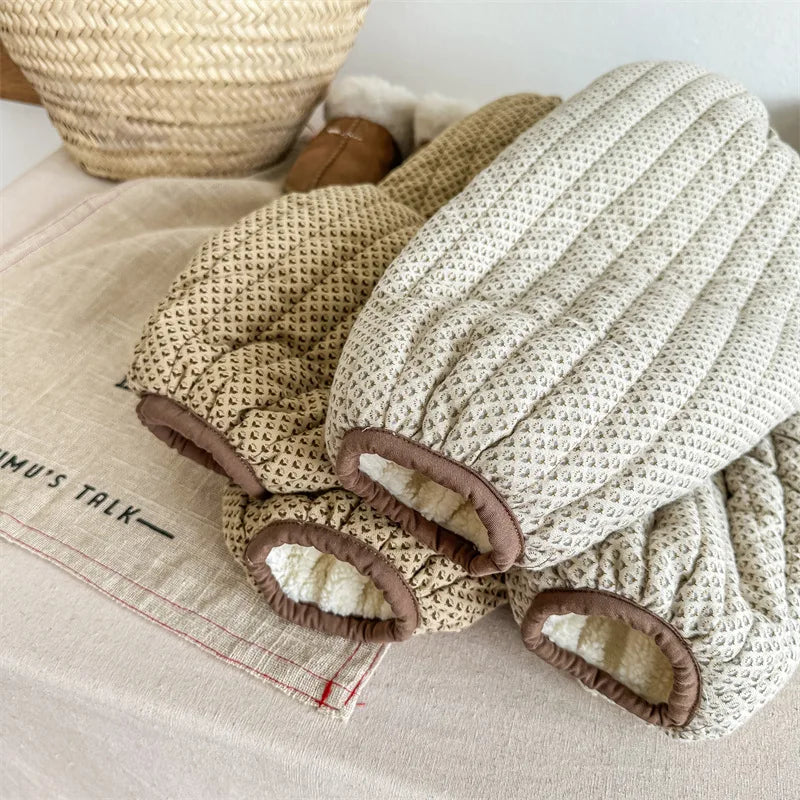 ロングパンツ・スウェットパンツ キッズパンツ キルティング裏ボアフリースパンツ 暖パン 幾何学フラワープリント 2カラー ユニセックス 男の子 女の子 子供服