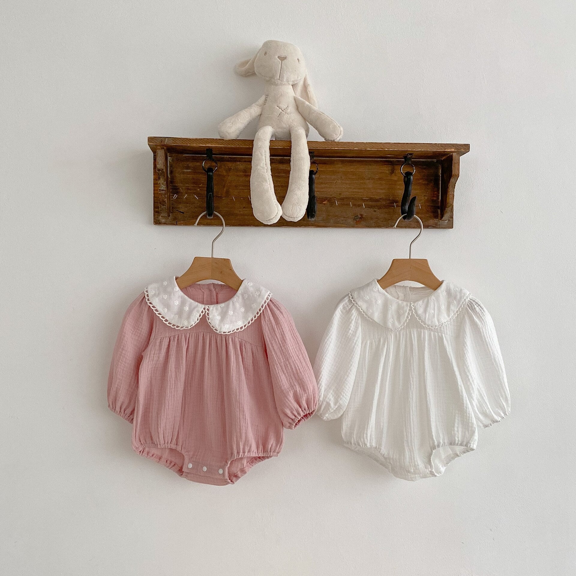 長袖ロンパース ☺︎ ベビー 長袖ロンパース 丸襟 レース ピンク ホワイト 2カラー ガールズ 女の子 子供服