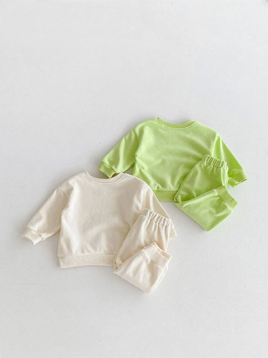 長袖セットアップ ベビーキッズセットアップ 2点セット パトカー/バス乗り物プリント長袖スウェットシャツ+ロングスウェットパンツ 2カラー