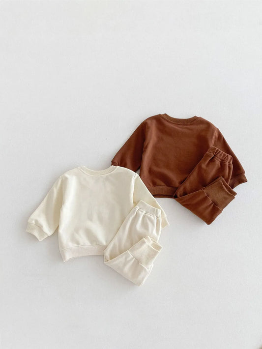 長袖セットアップ ベビーキッズセットアップ 2点セット ハイキングくまさんプリント長袖スウェットシャツ+ロングスウェットパンツ 2カラー