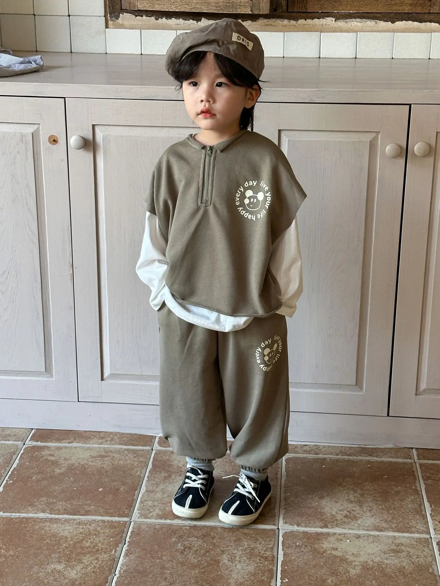 長袖セットアップ キッズセットアップ 2点セット 長袖ドッキングジッパーシャツ+ロングスウェットパンツ ワンポイントプリント 2カラー