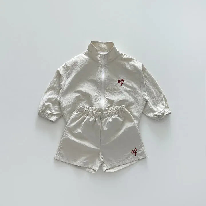 長袖セットアップ キッズセットアップ 2点セット ジッパージャケット+ショートパンツ ウィンドブレーカー 日除け ワンポイント刺繍 2カラー