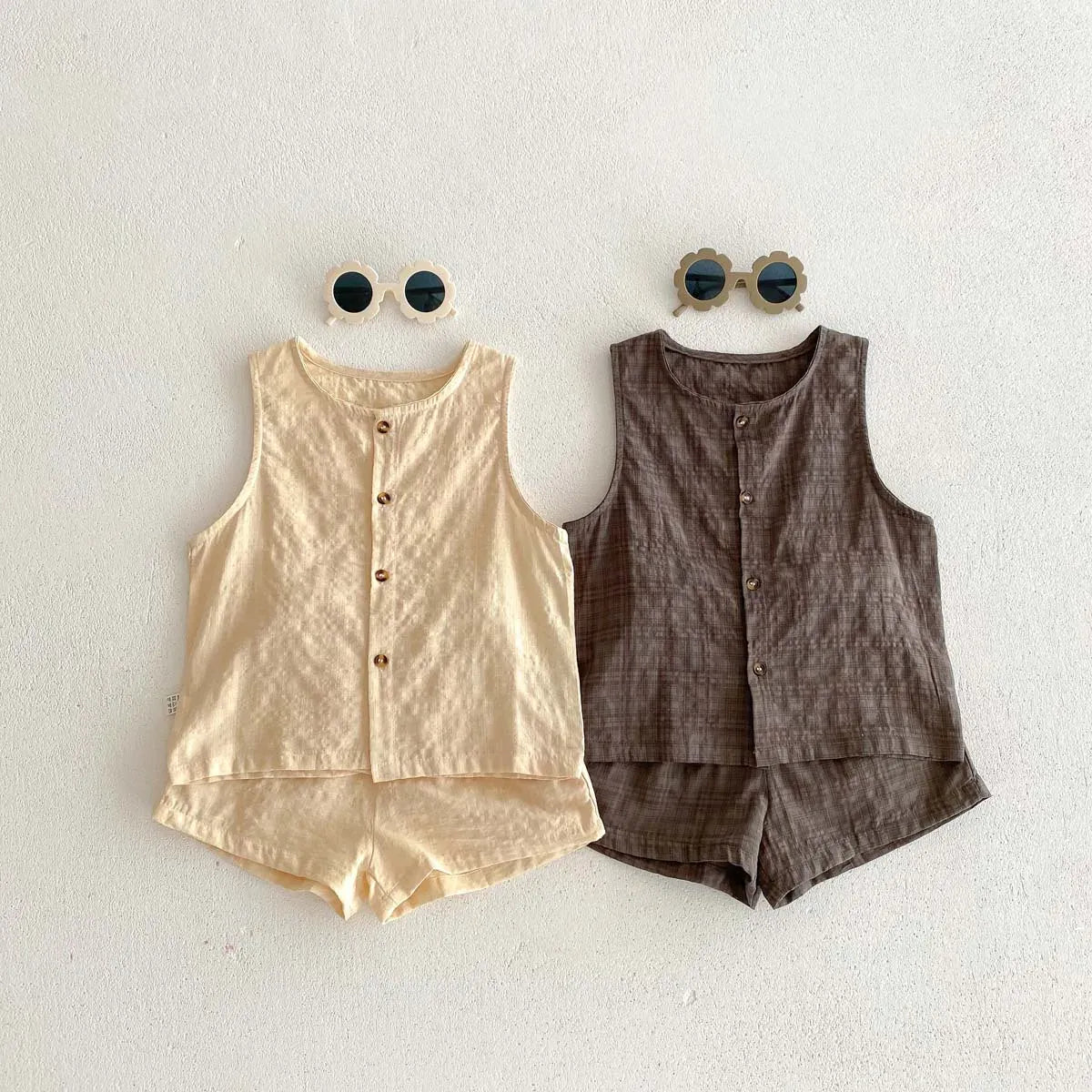 ノースリーブセットアップ ☺︎ キッズセットアップ 2点セット ノースリーブシャツス+ショートパンツ シンプルベーシック 2カラー