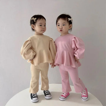 長袖セットアップ ベビーセットアップ 2点セット パフスリーブトップス + フレアパンツ ブラック/アプリコット/2カラー