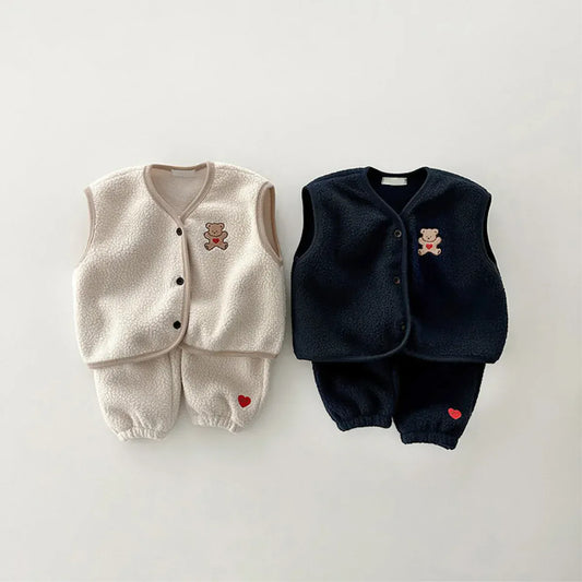 ノースリーブセットアップ ベビーセットアップ 2点セット フリースベスト パンツ くまベア刺繍 2カラー ボーイズ 男の子 子供服