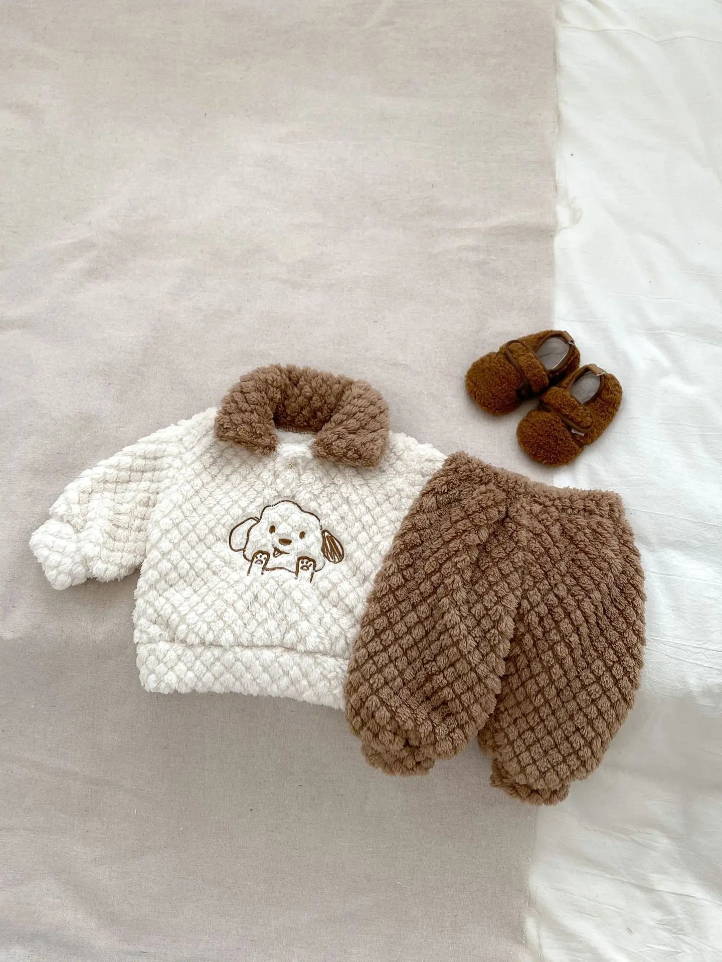 長袖セットアップ ベビーセットアップ 2点セット ボアフリース 襟付きトップス パンツ パピー 犬刺繍 2カラー ボーイズ 男の子 子供服