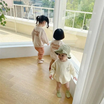 長袖セットアップ ベビーセットアップ 2点セット/ロンパース スマイル レターロゴプリント 長袖ロンパース/スウェットシャツ+パンツ 2カラー【mh0004759】